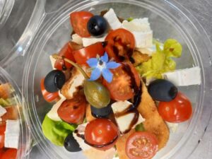 Salade composée. Le Gout des Mets 67140 Barr
