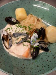 Choucroute de la mer. Plat du jour. 67140 Barr