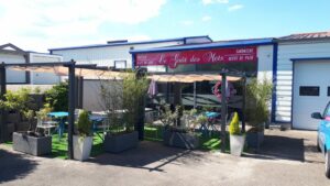 Terrasse. Restaurant le Gout des Mets. Barr 67140.
